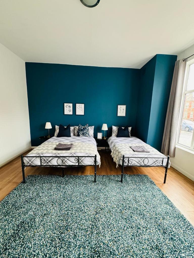 Jubilee Rooms 15 Minutes Central Лондон Экстерьер фото